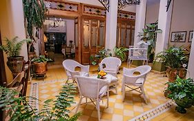 Grand Casa Naranjos, Hospedaje Alteño